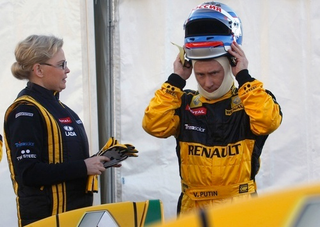 Illustration for article titled Vladimir Putin Drives F1 Car: Insert "In Soviet Russia" Joke Here